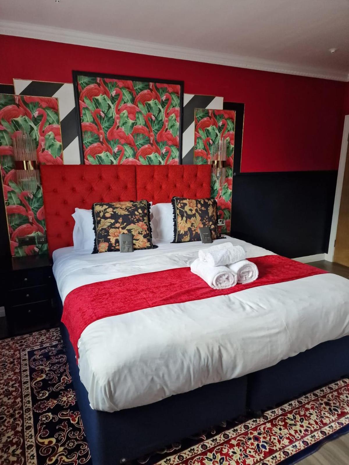 The Mad Hatter's Guestrooms * Oxford